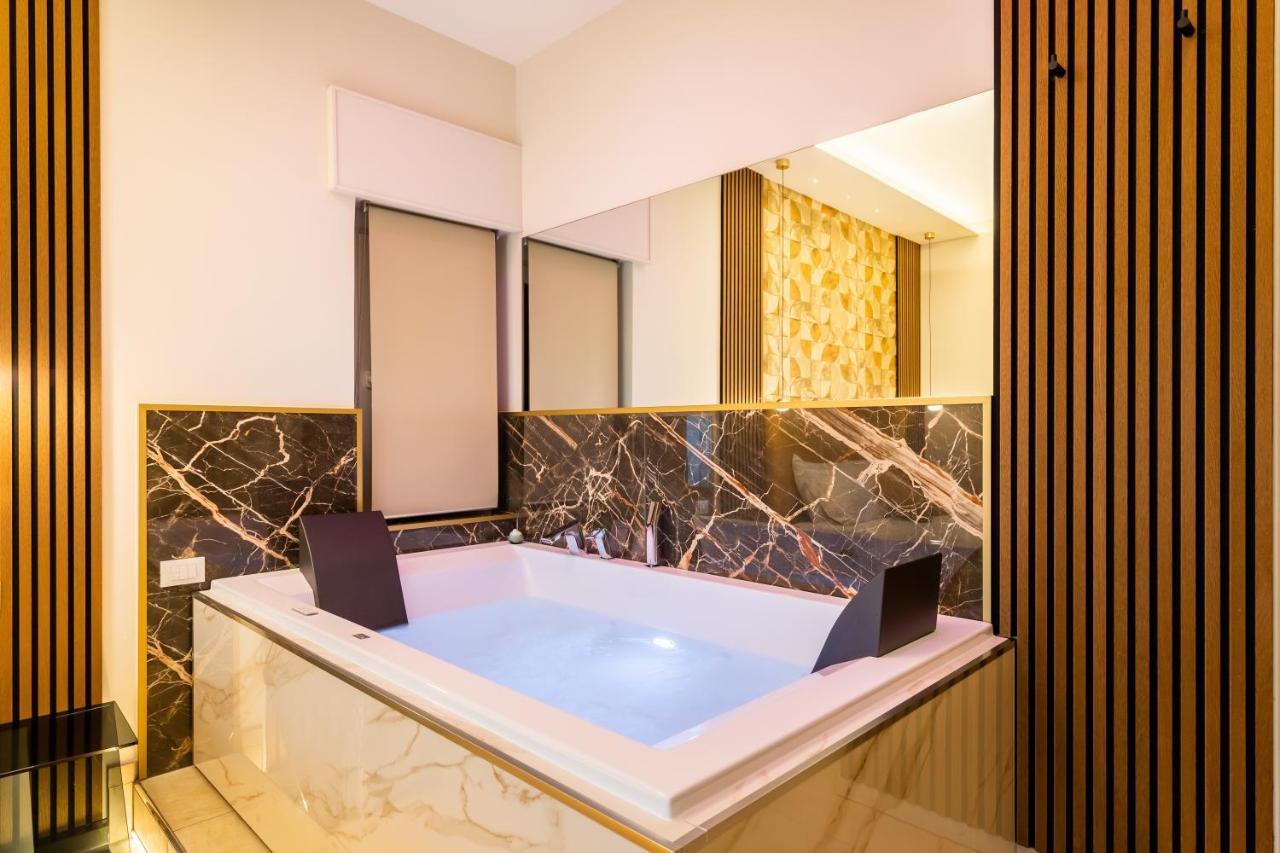 Albadea Suites&Jacuzzi Roma Ngoại thất bức ảnh